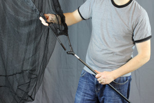 The spreader arms on the Fox Warrior S landing net come out for storage and for safely transporting the fish.