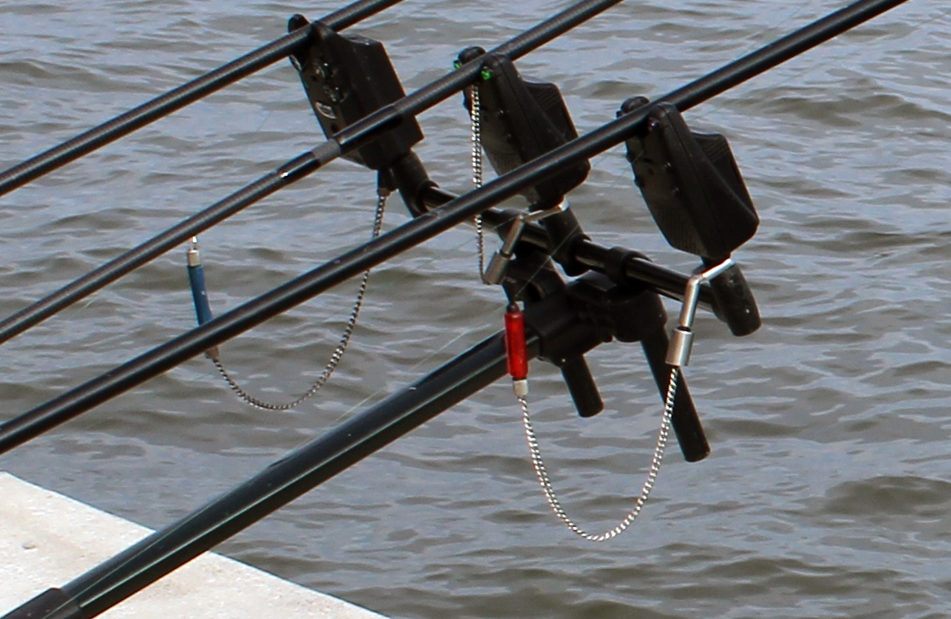 Night Fishing Rod Bait Alarm Loud Alert Bells Clips with Single